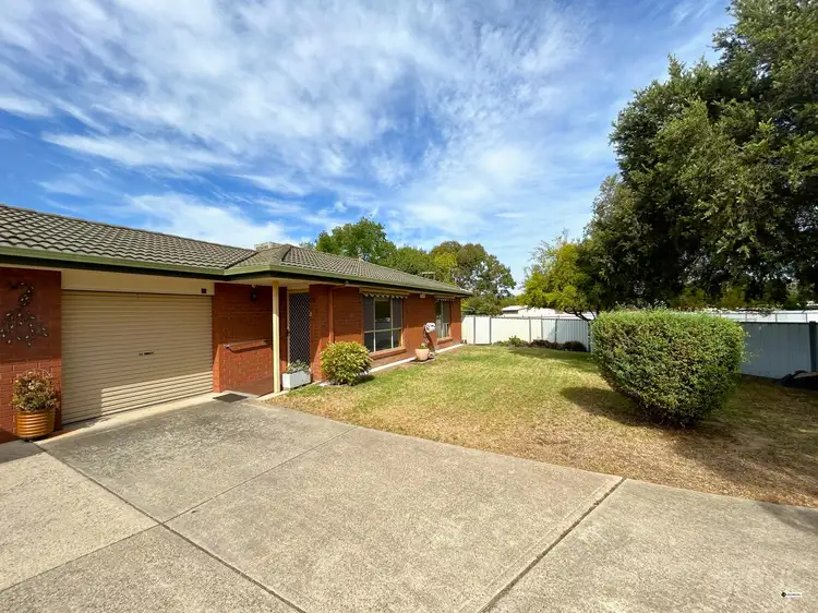 2/15 Neptune Drive, Lavington NSW 2641