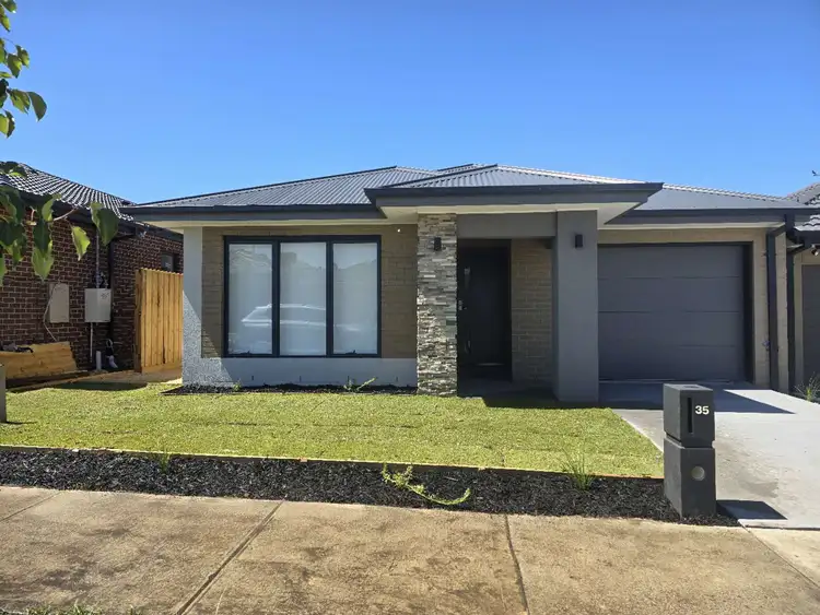 35 Criterion Way, Cranbourne East VIC 3977