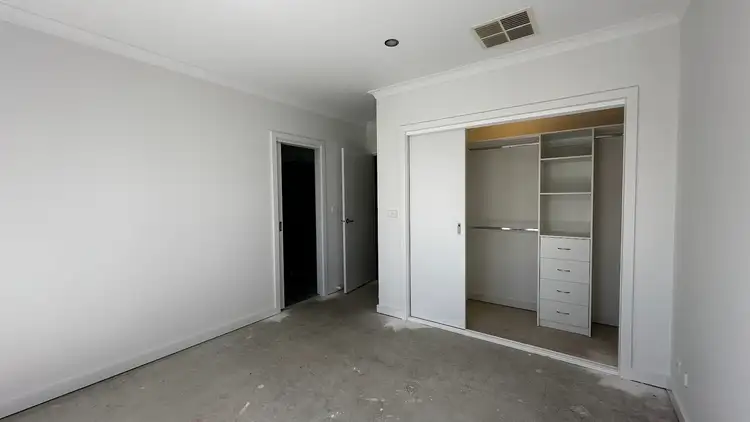 Fifth view of Homely house listing, 2/10 Doynton Parade, Hoppers Crossing VIC 3029