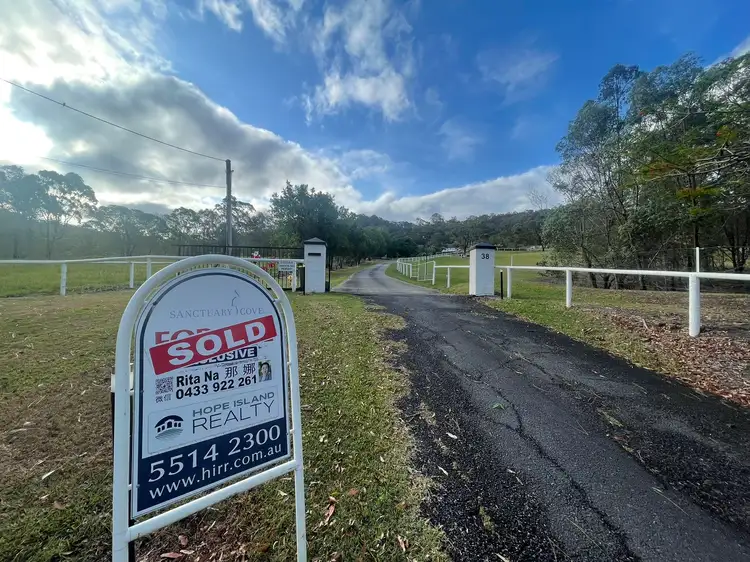 38 Courtney Drive, Upper Coomera QLD 4209