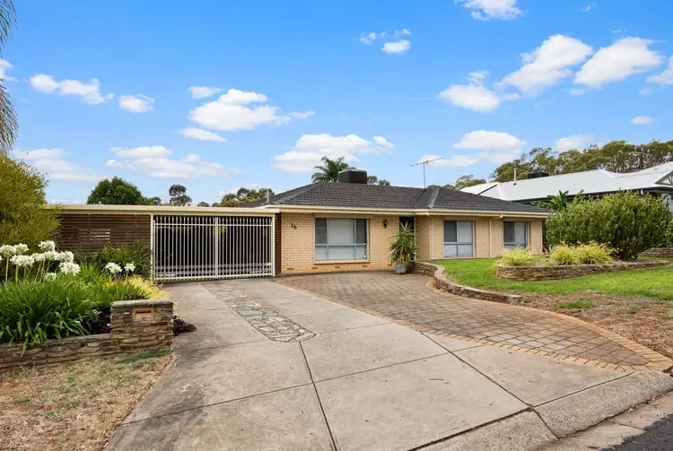 16 Frazer Avenue, Gulfview Heights SA 5096