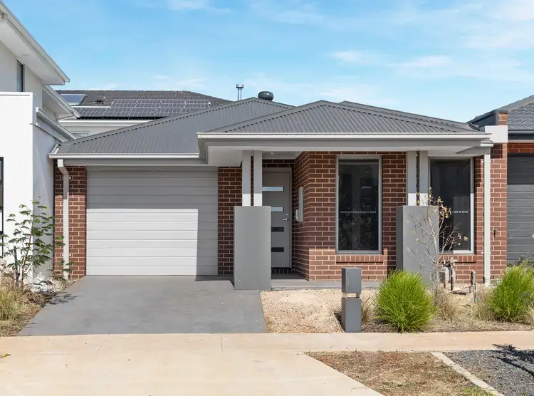 6 Carfin Circuit, Thornhill Park VIC 3335