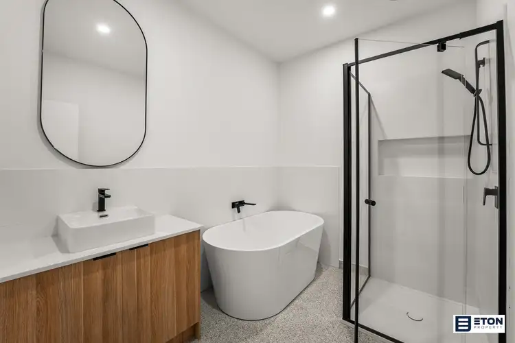 Fifth view of Homely house listing, 10 Centralpark Walk, Strathtulloh VIC 3338