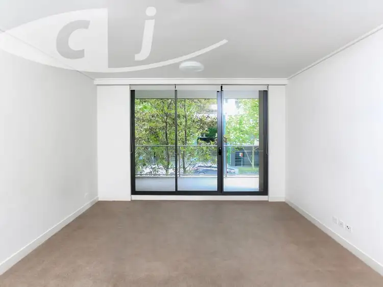 201/78 Rider Boulevard