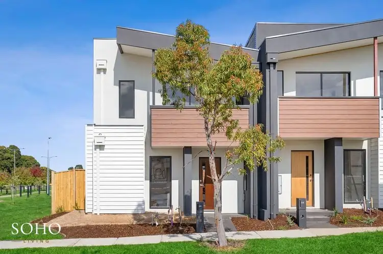 96 Viewbright Road, Clyde North VIC 3978