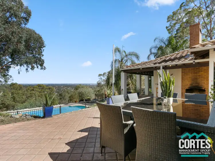 Second view of Homely house listing, 10 LABYRINTH CLOSE, Kelmscott WA 6111