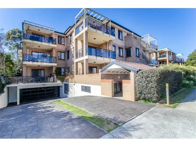 14/10-12 Regentville Road