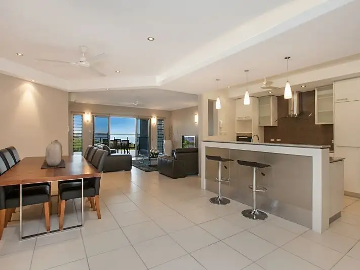 313/71c Progress Drive