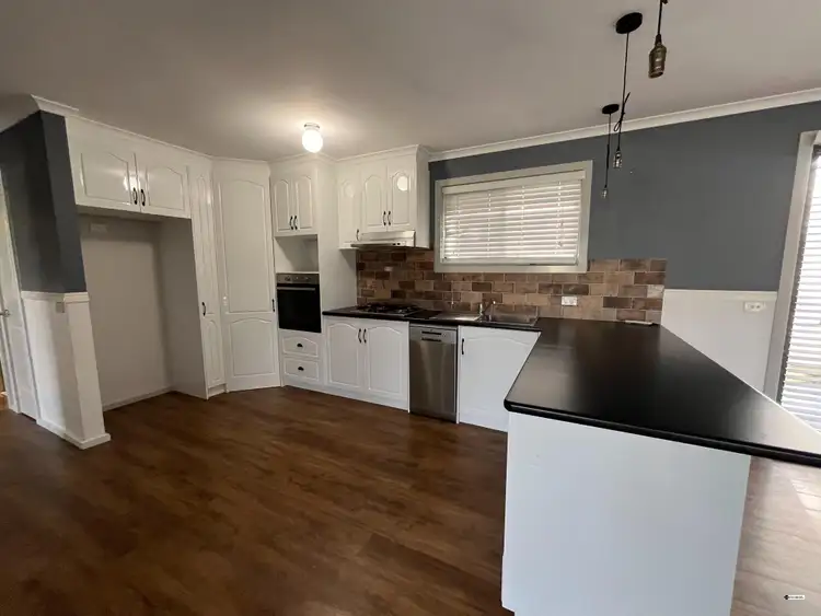 3 Buckland Court, Burrumbuttock NSW 2642