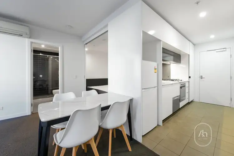 2011/80 A'beckett Street, Melbourne VIC 3000