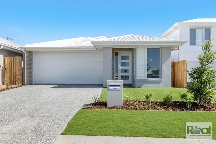 38 Tamborine Cres, Banya QLD 4551