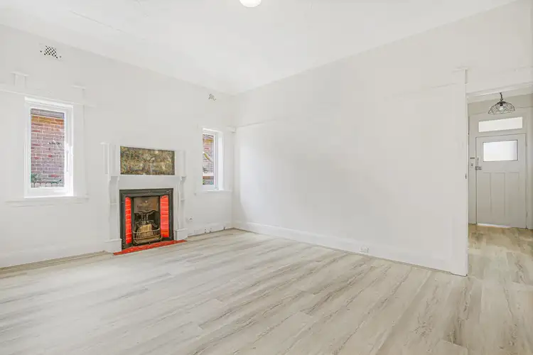 71 Correys Avenue