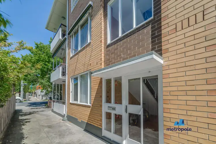 2/5 Armadale Street