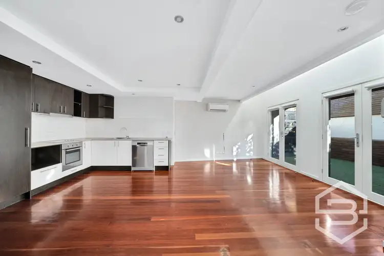 2 Smith Street