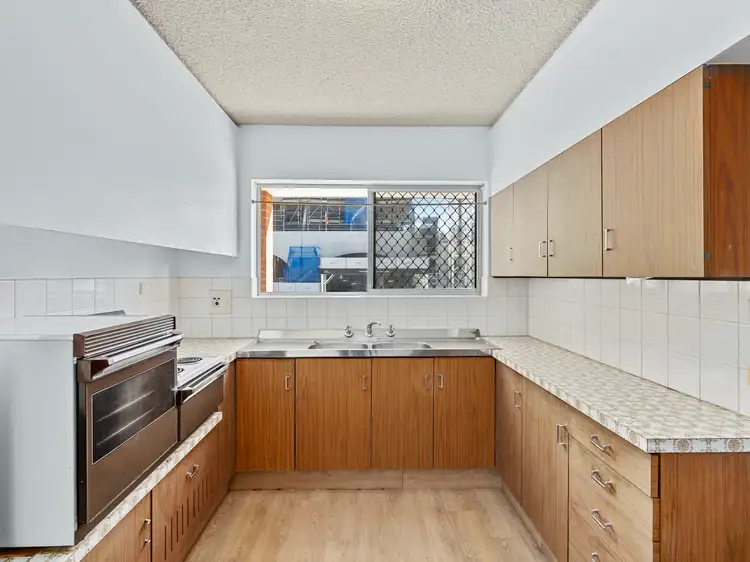 2/44 The Esplanade, Burleigh Heads QLD 4220