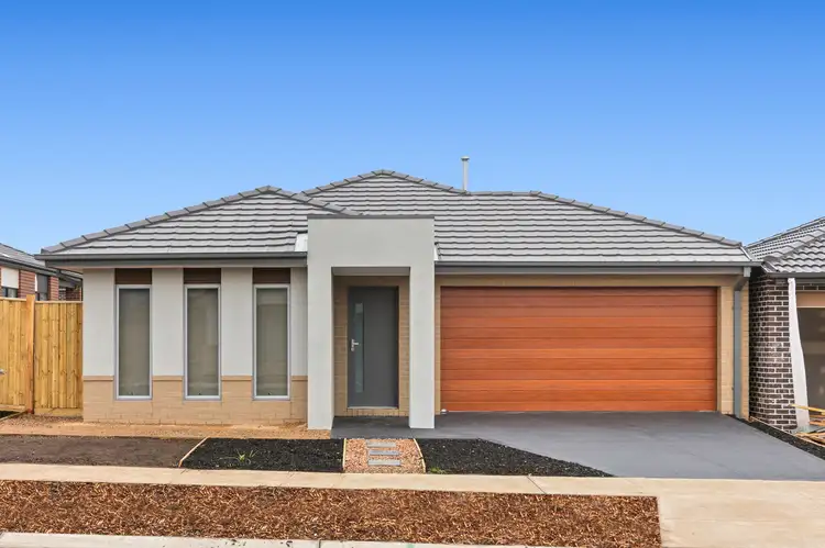 39 Ambient Cres, Beveridge VIC 3753