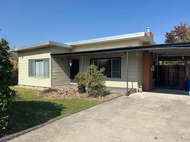 493 Kaitlers Road, Lavington NSW 2641