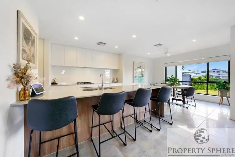 Second view of Homely house listing, 21/2 Flametree, Arundel QLD 4214