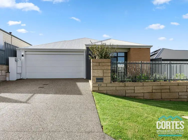 22 YELLOWTAIL GROVE