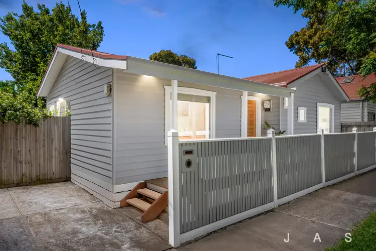 2A Lincoln Street