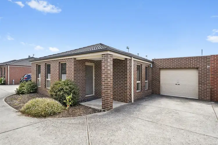 Main view of Homely townhouse listing, 2/250 Albert Street, Sebastopol VIC 3356
