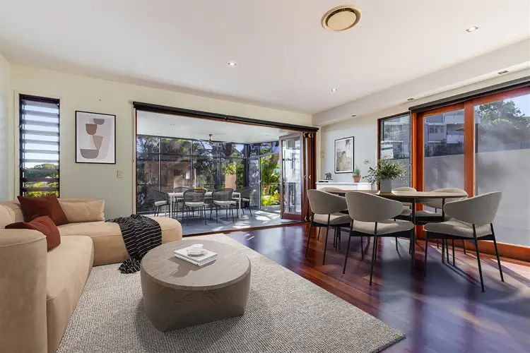 1/28 Central Avenue, Indooroopilly QLD 4068