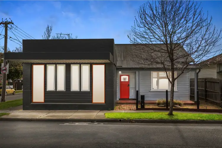 31 Rosamond Road, Maidstone VIC 3012