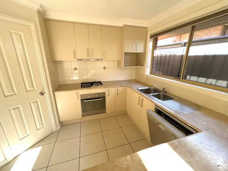Main view of Homely house listing, 2/32 Peards Drive, East Albury NSW 2640
