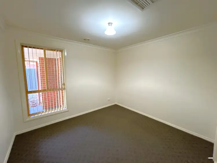 Fifth view of Homely house listing, 2/32 Peards Drive, East Albury NSW 2640