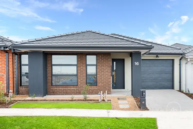Main view of Homely house listing, 16 Edgemead Rise, Werribee VIC 3030