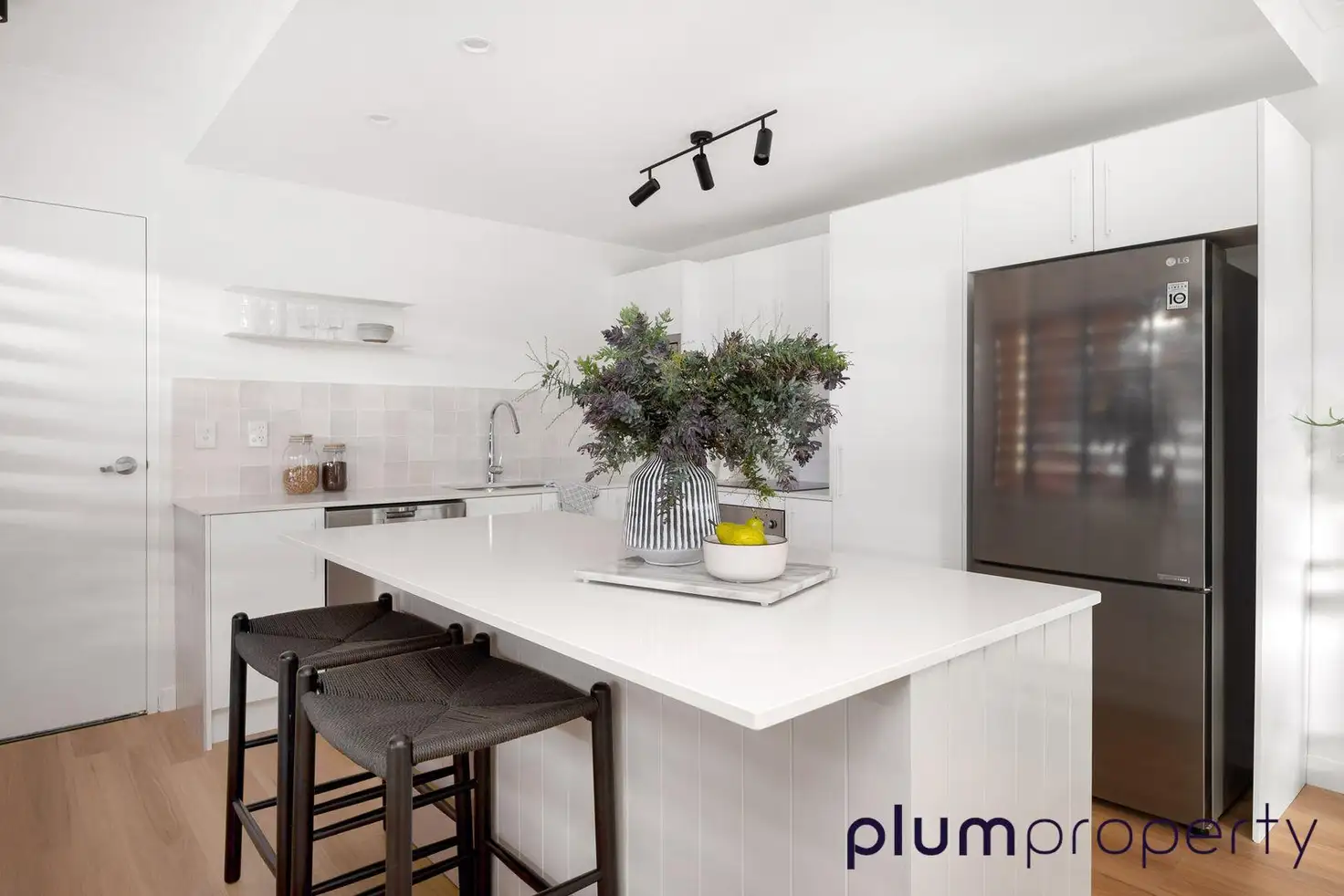 Main view of Homely unit listing, 3/120 Central Avenue, Indooroopilly QLD 4068