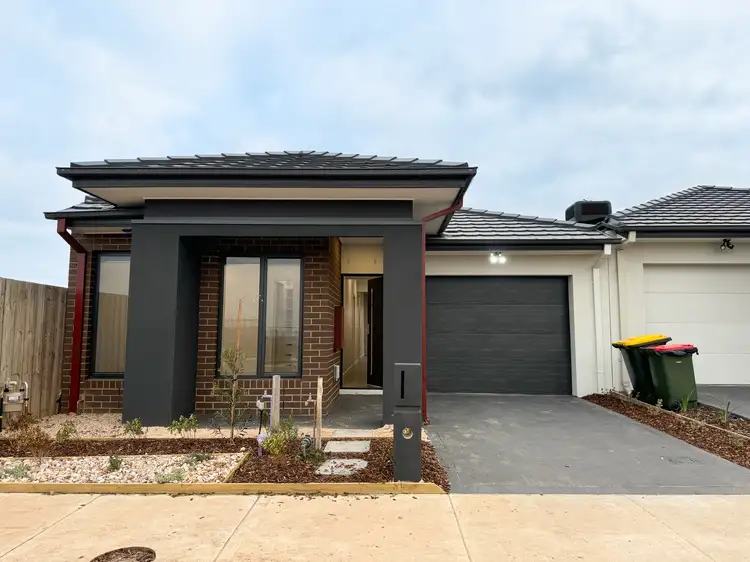 12 Reunion Parade, Tarneit VIC 3029