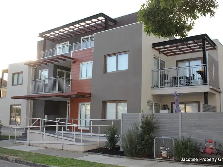Main view of Homely townhouse listing, 3/2C Walsh Street, Ormond VIC 3204
