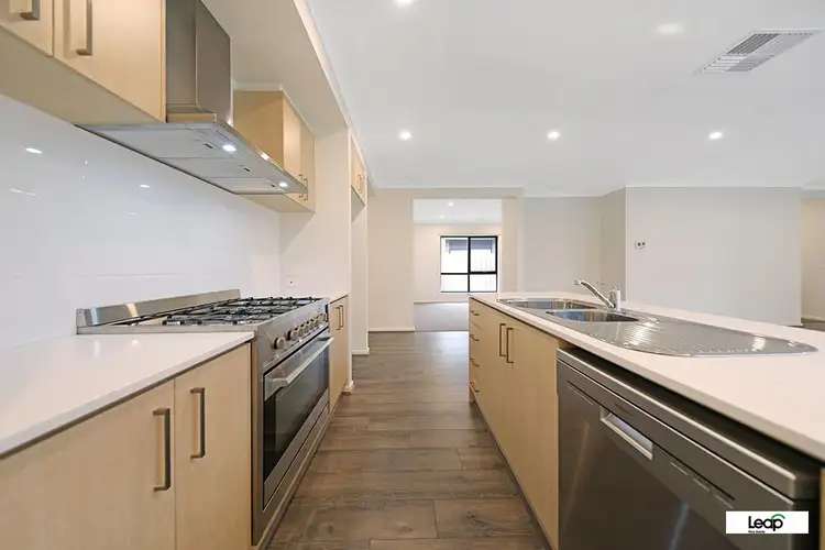 Seventh view of Homely house listing, 14 Mackinac Avenue, Wallan VIC 3756