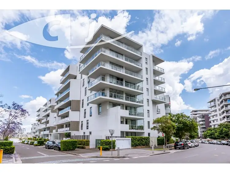 402/10 Jean Wailes Avenue