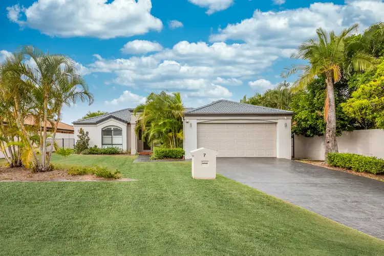 7 The Parade, Helensvale QLD 4212