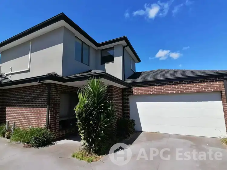 2/74 Harlington Street, Clayton VIC 3168