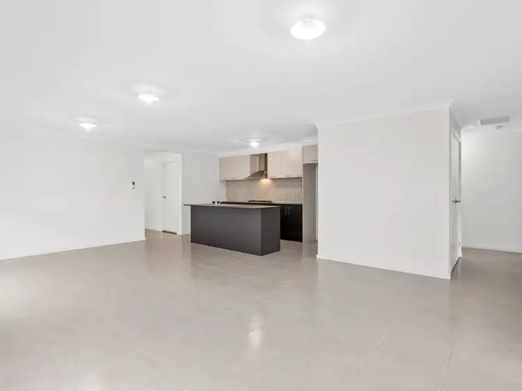 38 Indura Drive