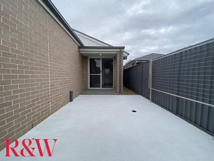 5A Beryl St, Catherine Field NSW 2557