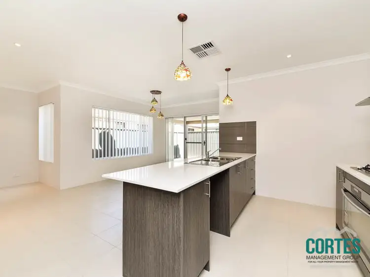 Sixth view of Homely house listing, 8 Gracefield Boulevard, Harrisdale WA 6112