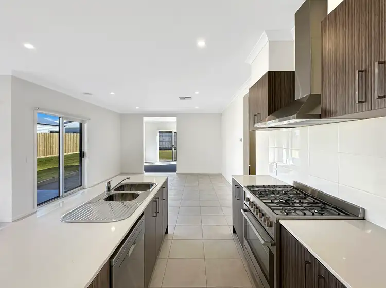 Fourth view of Homely house listing, 3 Bundalong Drive, Eynesbury VIC 3338