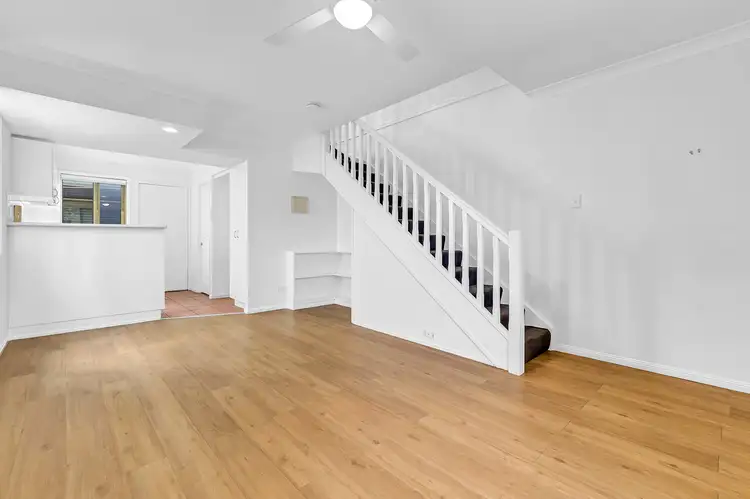 2/27 Nelson Street