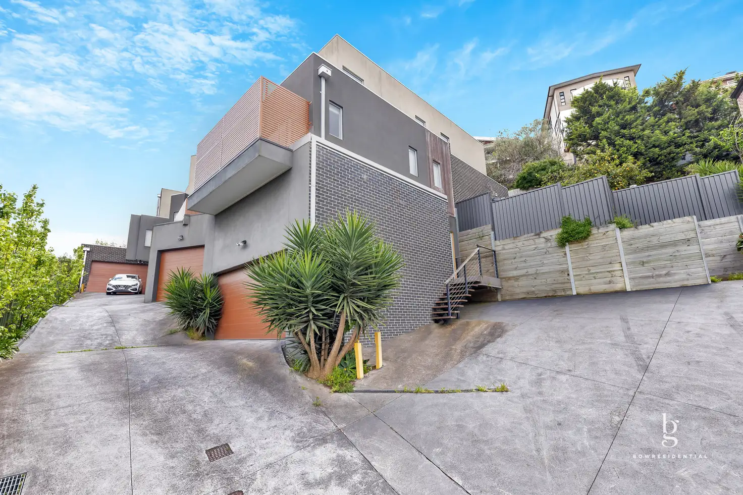 Main view of Homely townhouse listing, 1/106 Devereaux St, Oak Park VIC 3046