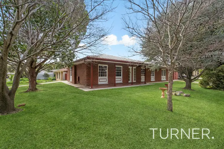 10 Crampton St, Fairview Park SA 5126