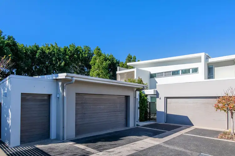 7502 Springfield Drive, Hope Island QLD 4212
