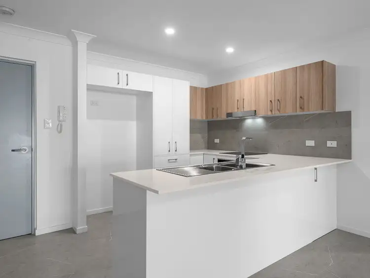 Second view of Homely unit listing, 4 / 7 Glasgow St, Zillmere QLD 4034