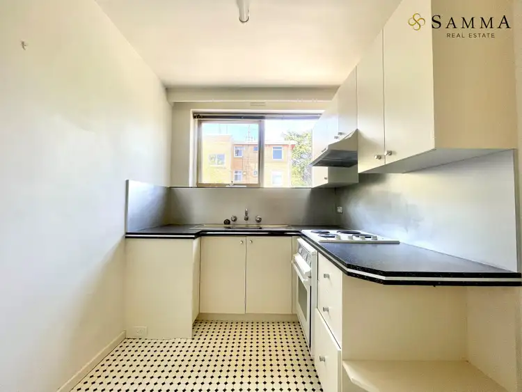 Third view of Homely apartment listing, 6/106 Alexandra Street, St Kilda East VIC 3183