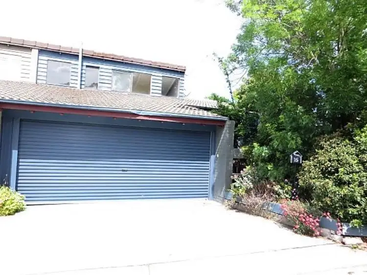 15 Sulman Place, Phillip ACT 2606