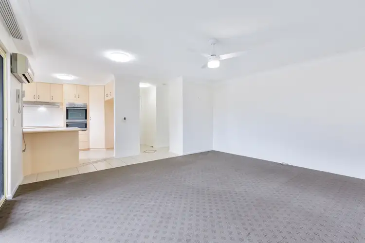 Fifth view of Homely unit listing, 2/18 Brighton St, Biggera Waters QLD 4216