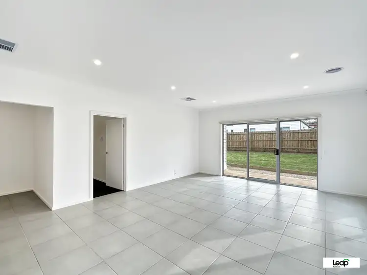 Fifth view of Homely house listing, 6 Moolort Crescent, Eynesbury VIC 3338